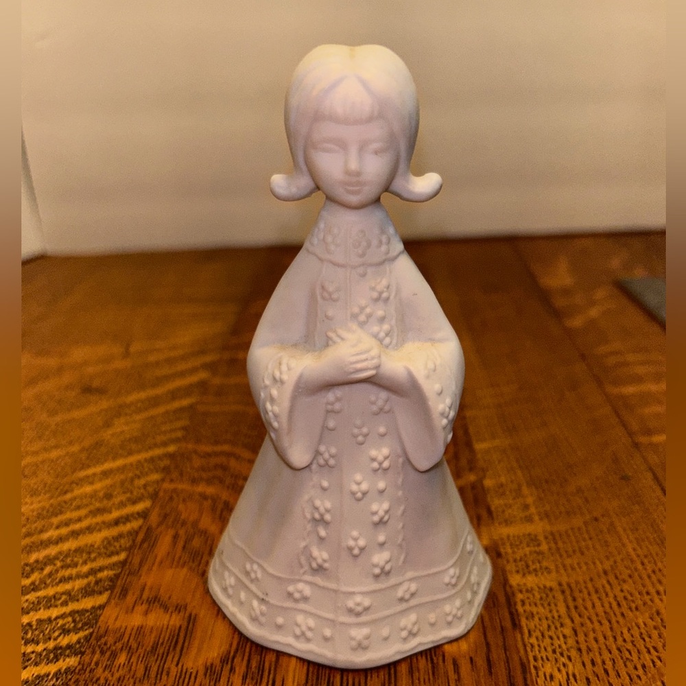 AES Japan Christmas Porcelain Bisque White Choir Girl Bell Vintage